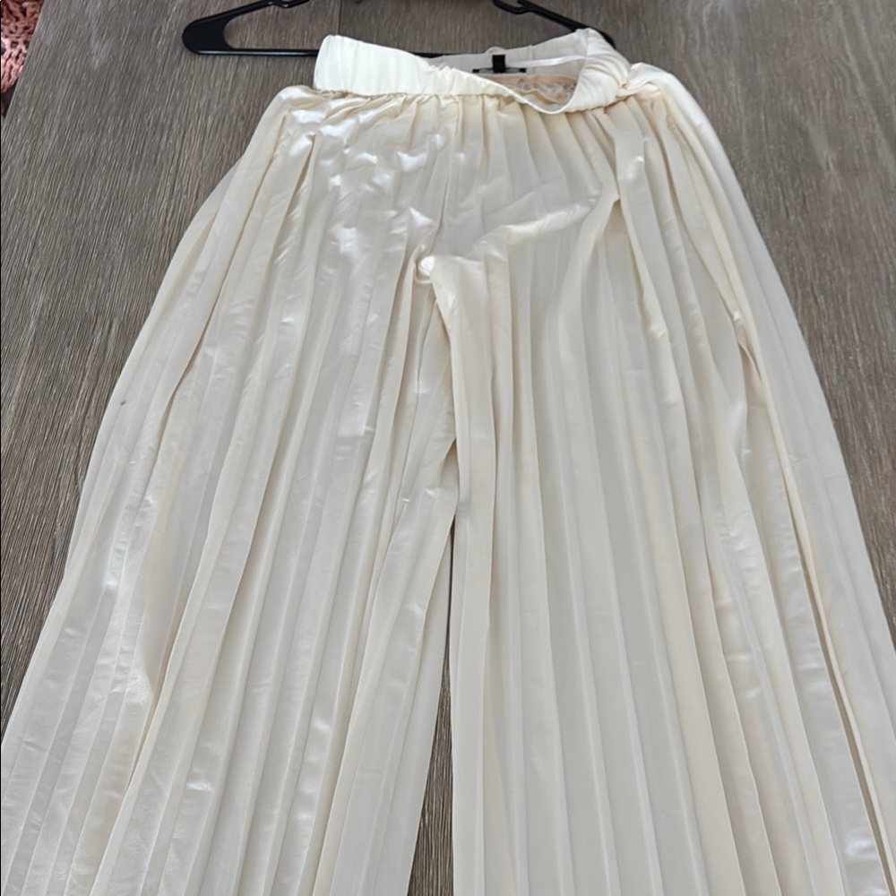 JLUXLABEL Cream Pleated Skirt